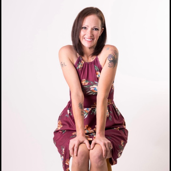 Meet your Posher, Jessica - Picture 1 of 1